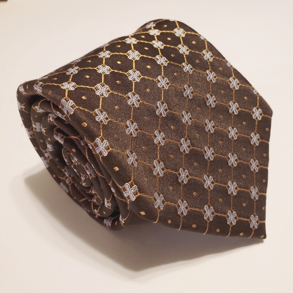 Neiman Marcus Necktie Brown Geometric Silk Neck Tie - Picture 1 of 5